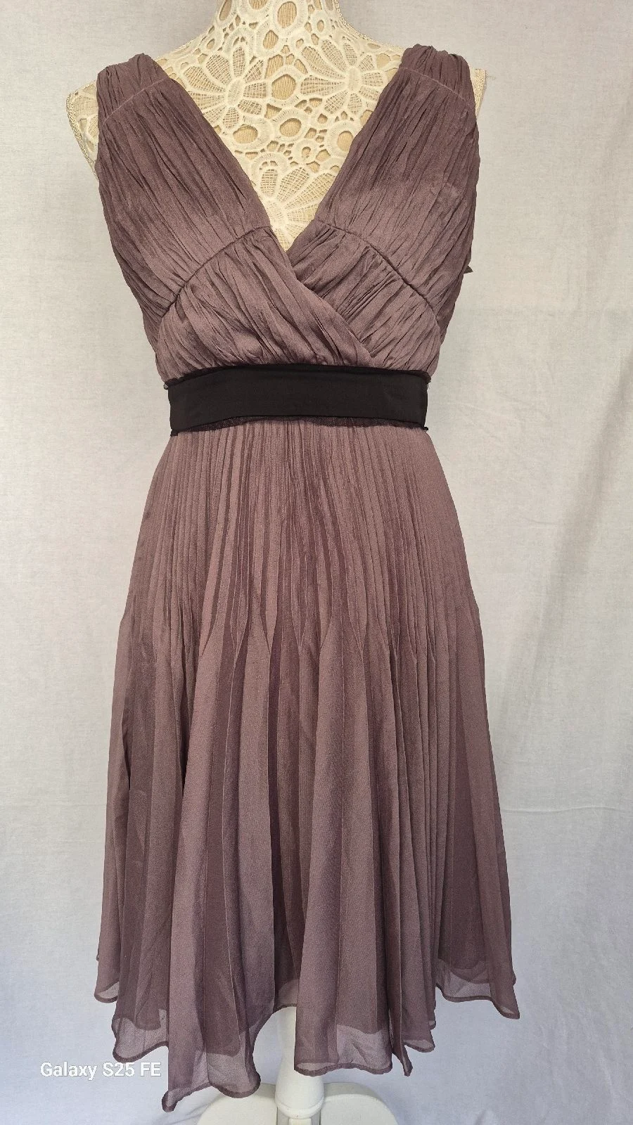 Max and Cleo Taupe Rose Pleated Cocktail Dress V-Neck Empire Waist Womens UK 10 US 6