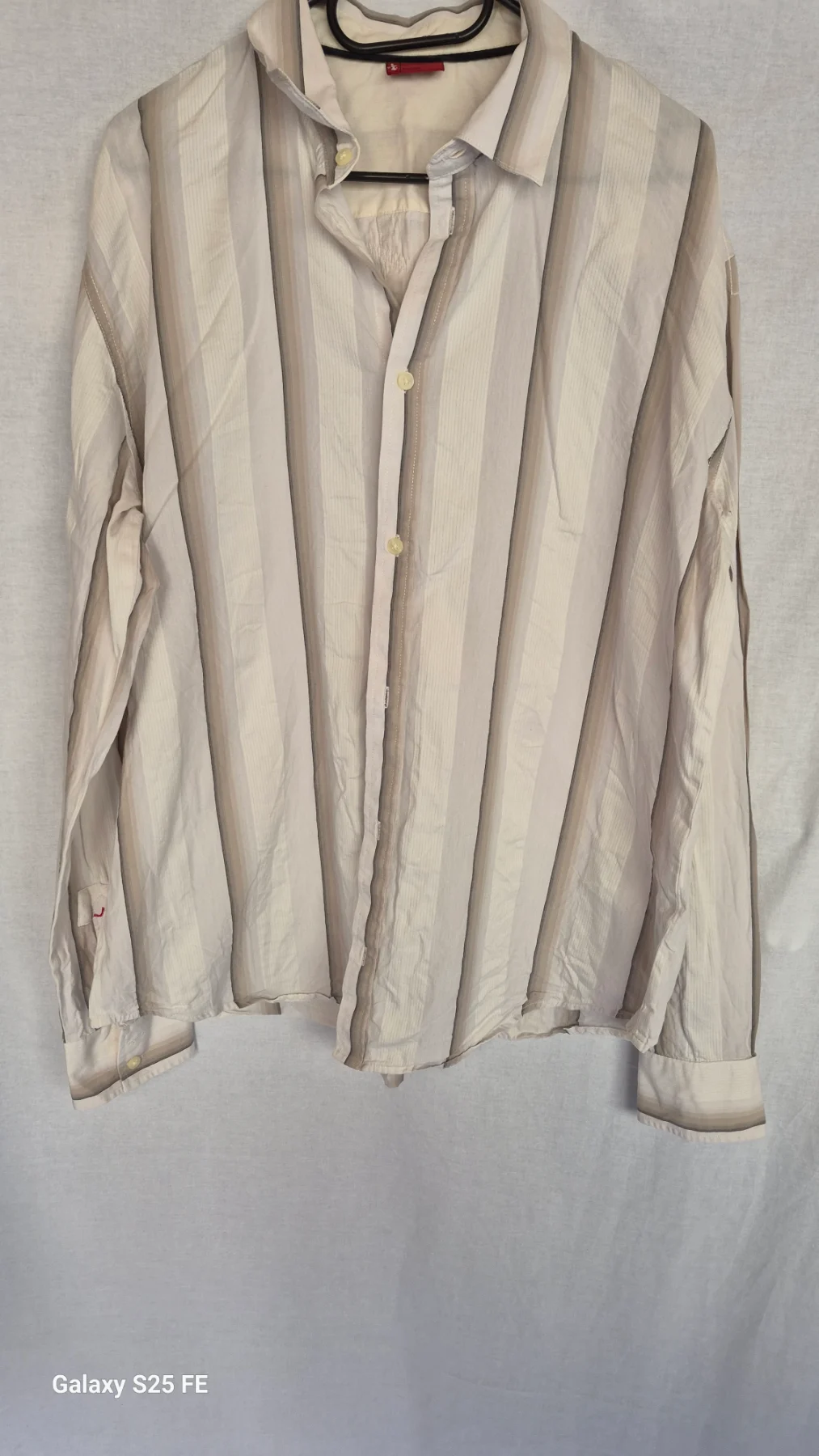 ​Levi's Men's Shirt XL Long Sleeve Button Up Neutral Striped 100% Cotton Casual