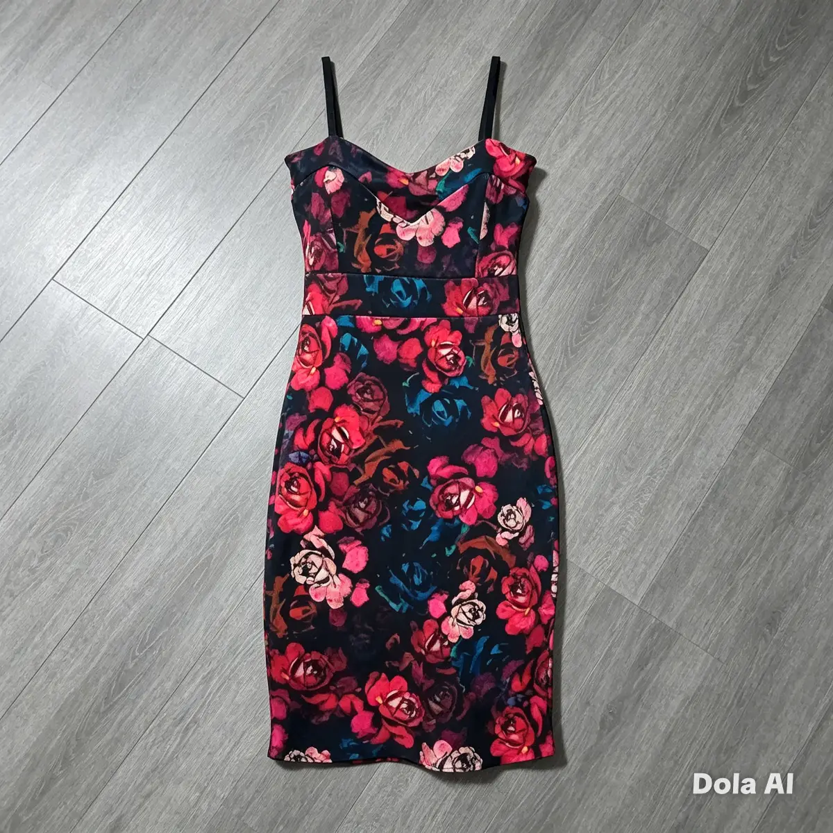 Quiz Bold Floral Bodycon Midi Dress – Size 12