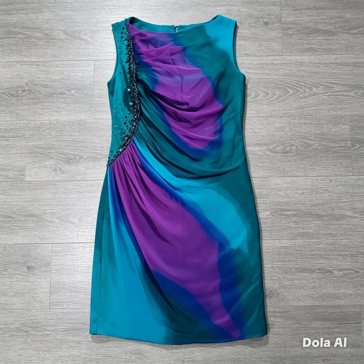 Cartise Y2K Ombré Beaded Shift Dress – Size 8