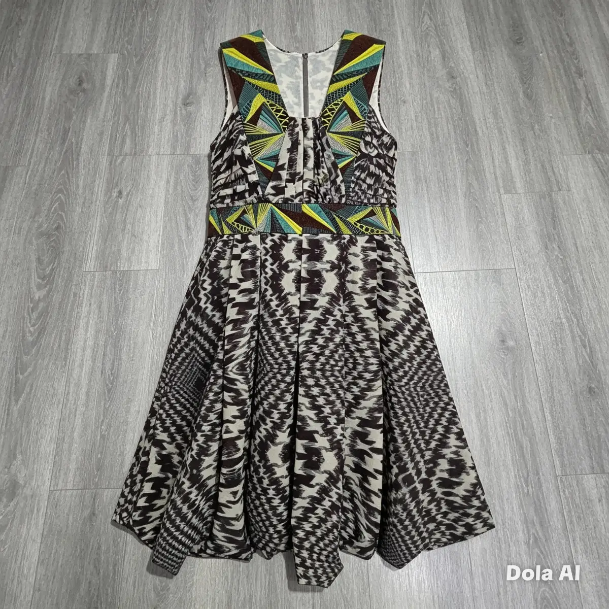 Butterfly by Matthew Williamson Geometric Print Dress – Size 14 NWT