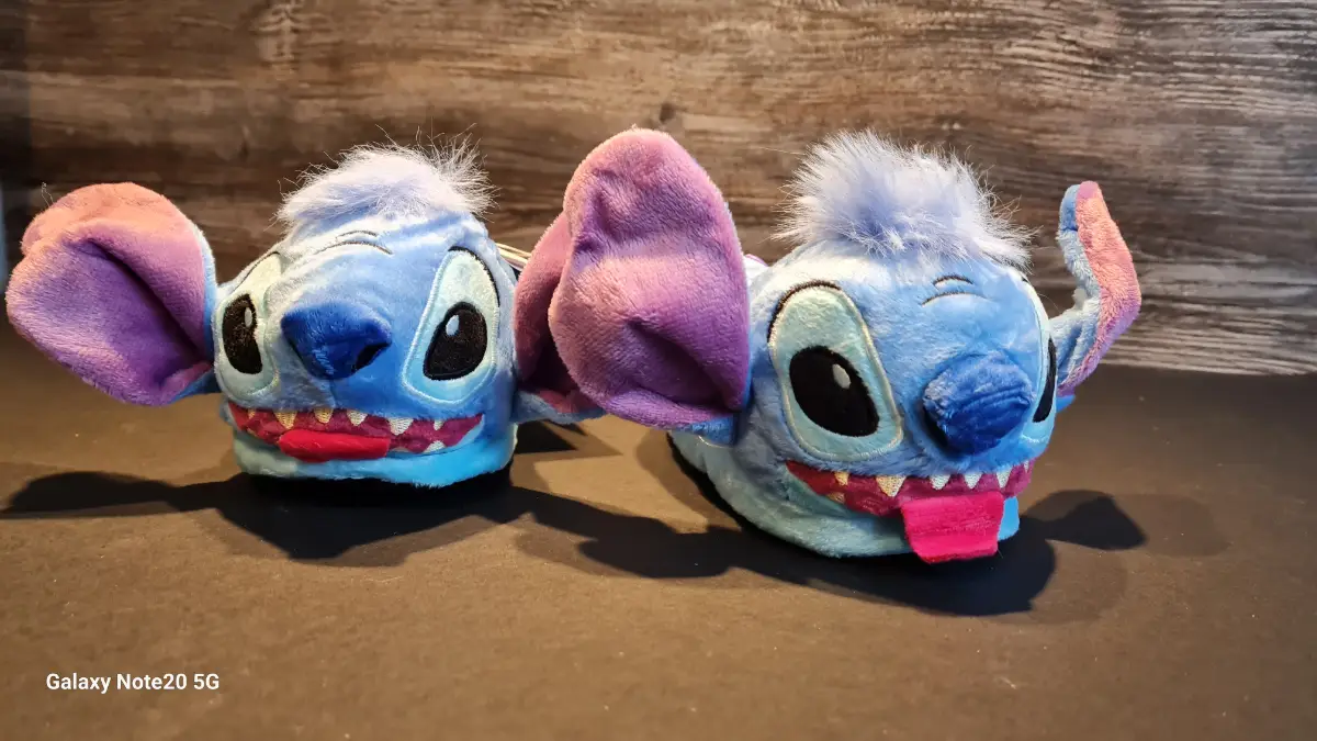 Disney Stitch Childrens Slippers size 11-11.5