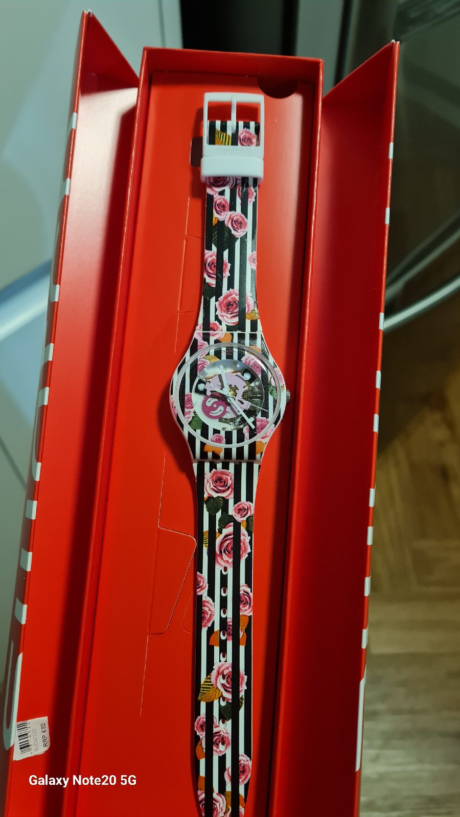 Swatch Rose Exosion quartz wstch