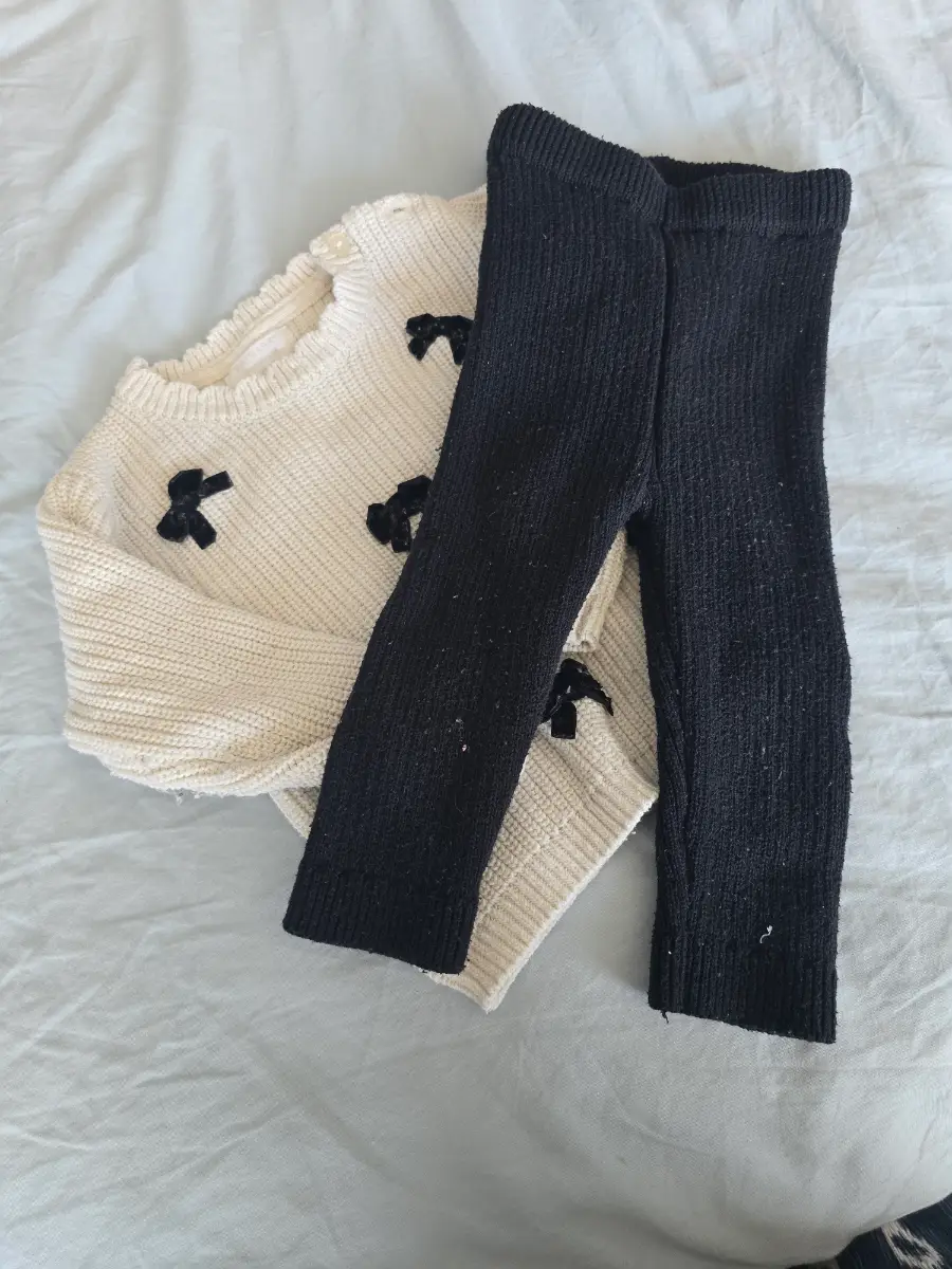 Baby girl jumper and outfits