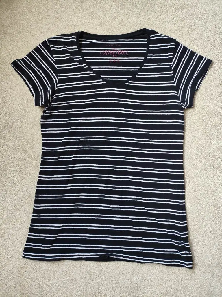 Atmosphere stretch t-shirt size 12