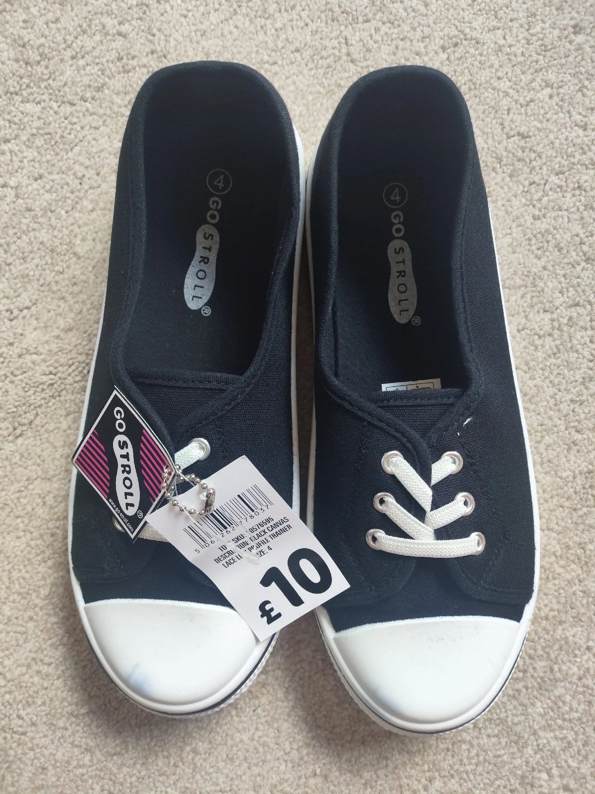 Black Go Stroll canvas low profile trainers UK size 4