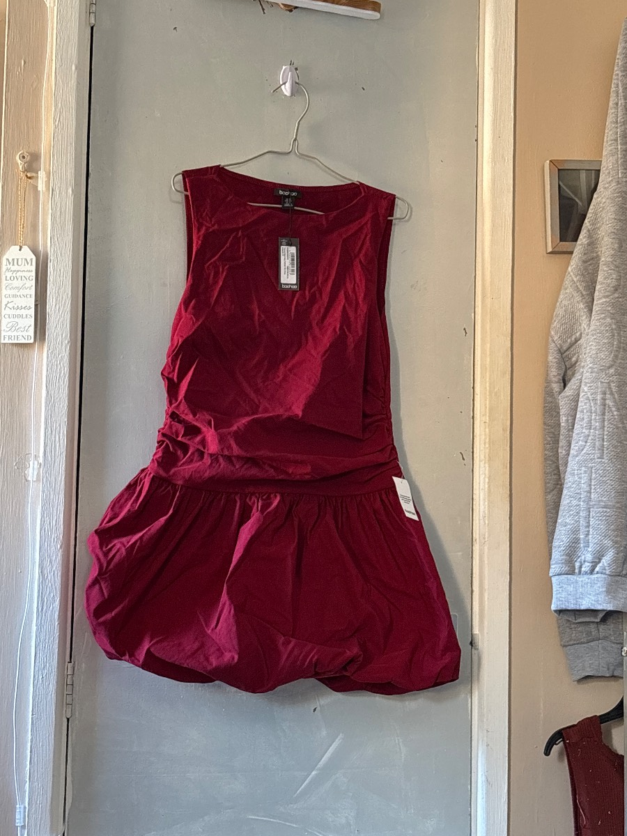 Boohoo dress