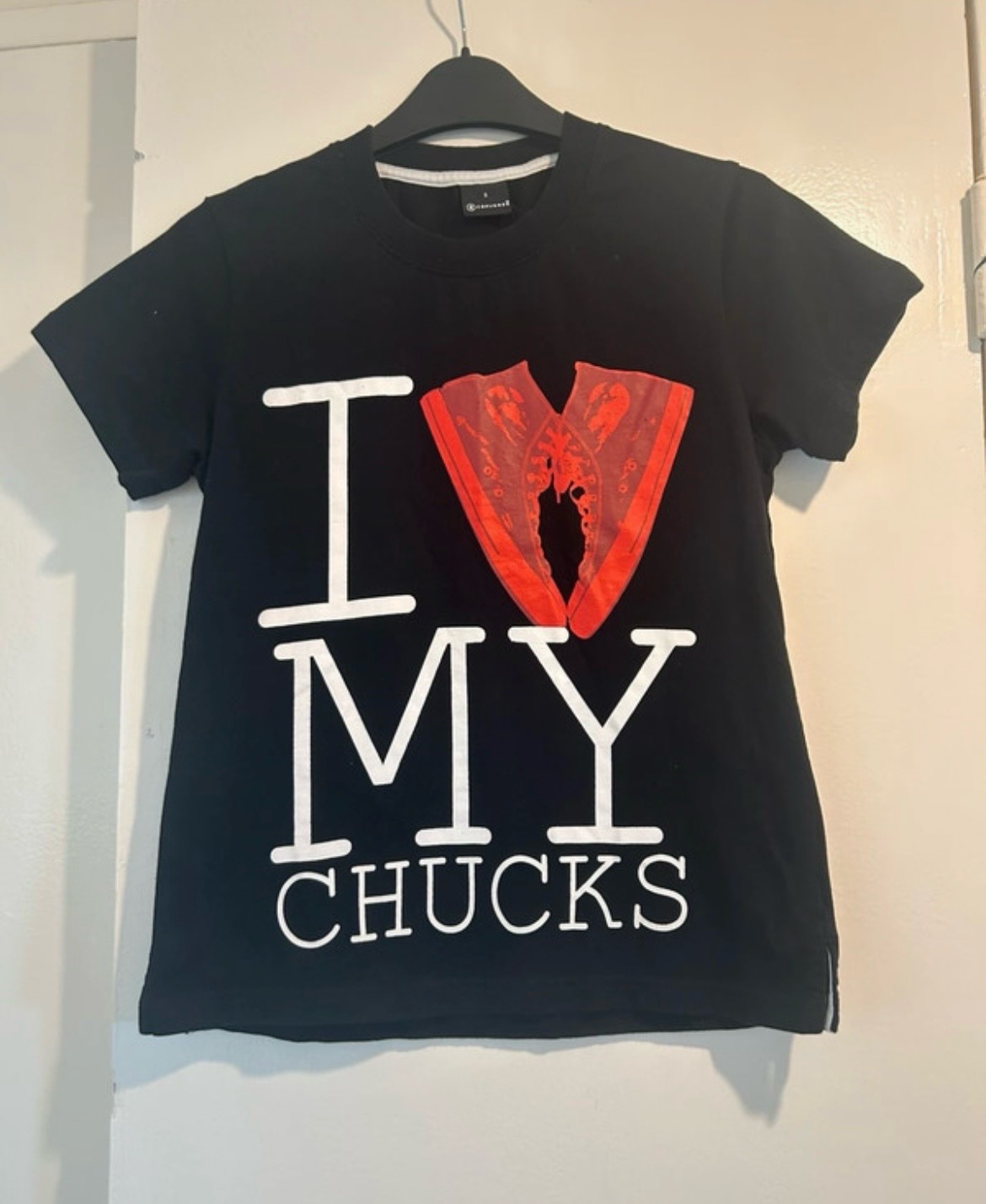 Converse Y2K 2000 “ 100% Cotton I Love My Chucks” Black T-Shirt Size S UK 8-10