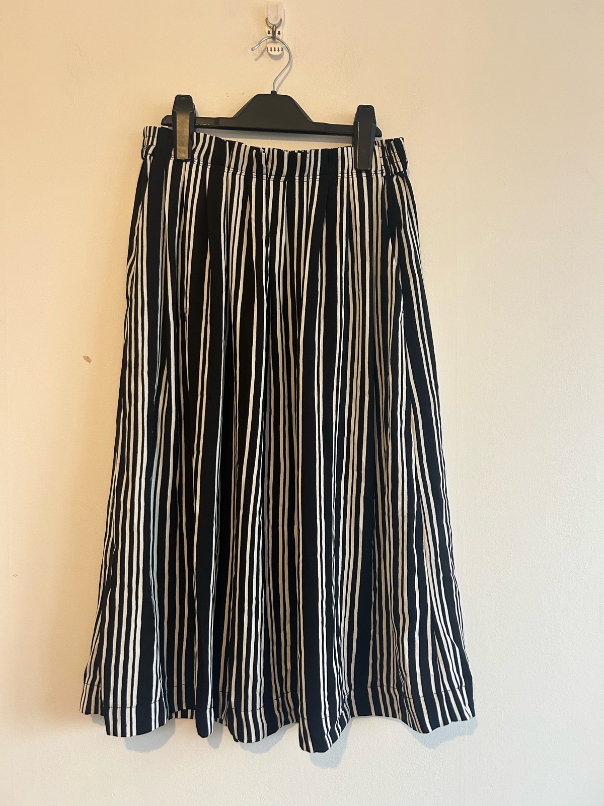 H&M Black & White Striped A-Line Summer Midi Skirt Size S UK 8-10