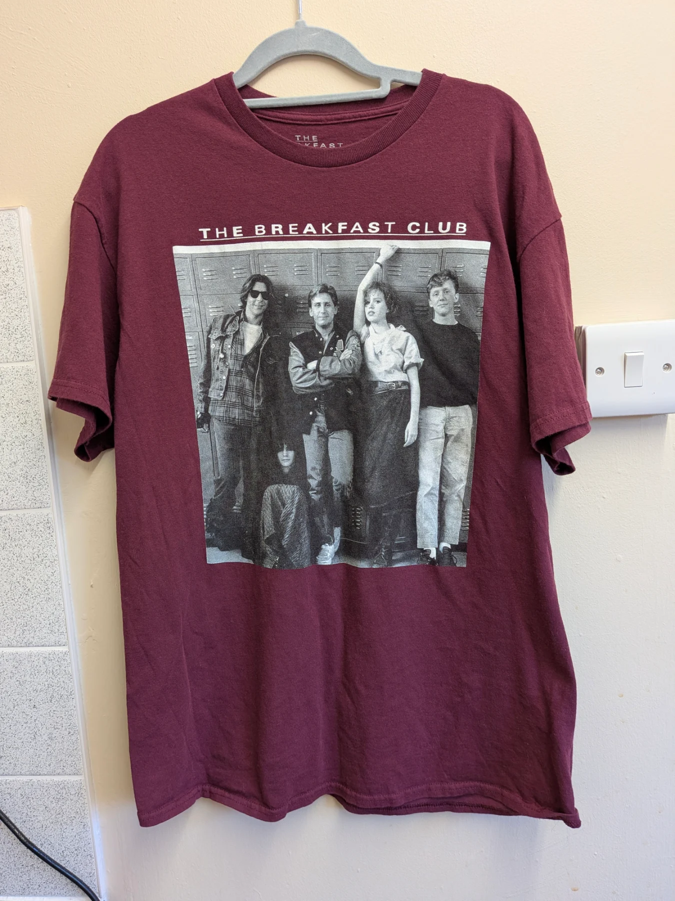The Breakfast Club Movie T-Shirt Burgundy Graphic Tee Size Large Licensed Universal