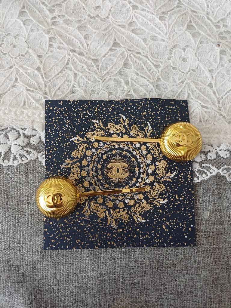 Chanel Beaute Gold CC Hair Clips | GWP Gift With Purchase | Brand New