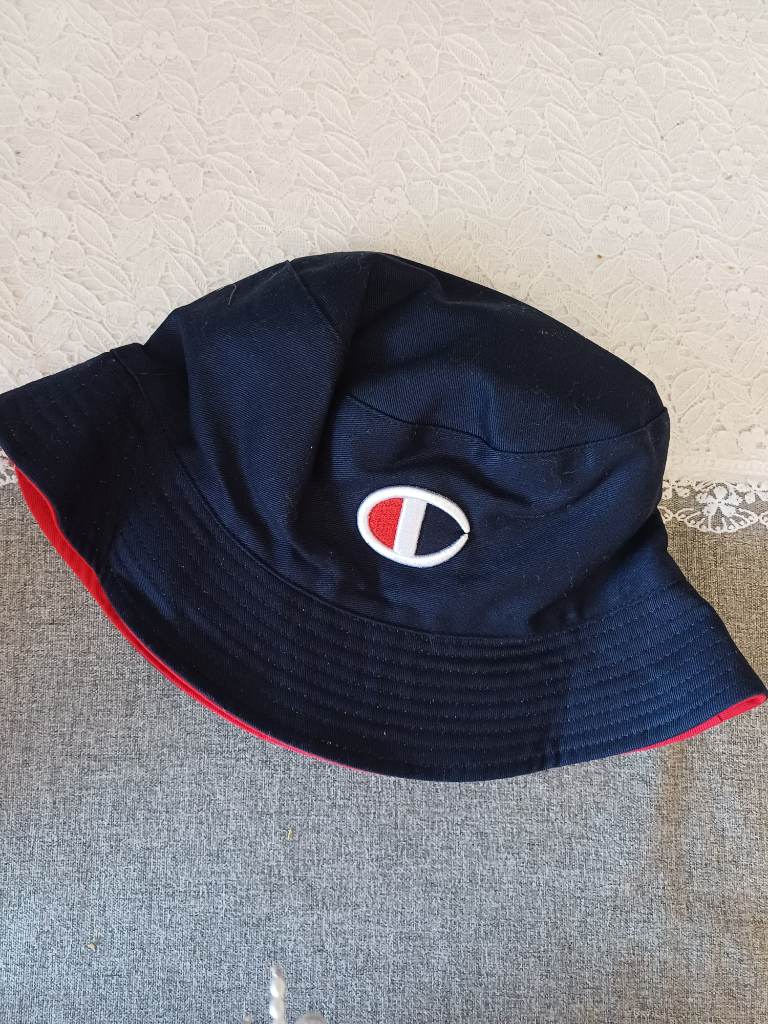 Champion Reversible Bucket Hat – Navy / Red Embroidered Logo