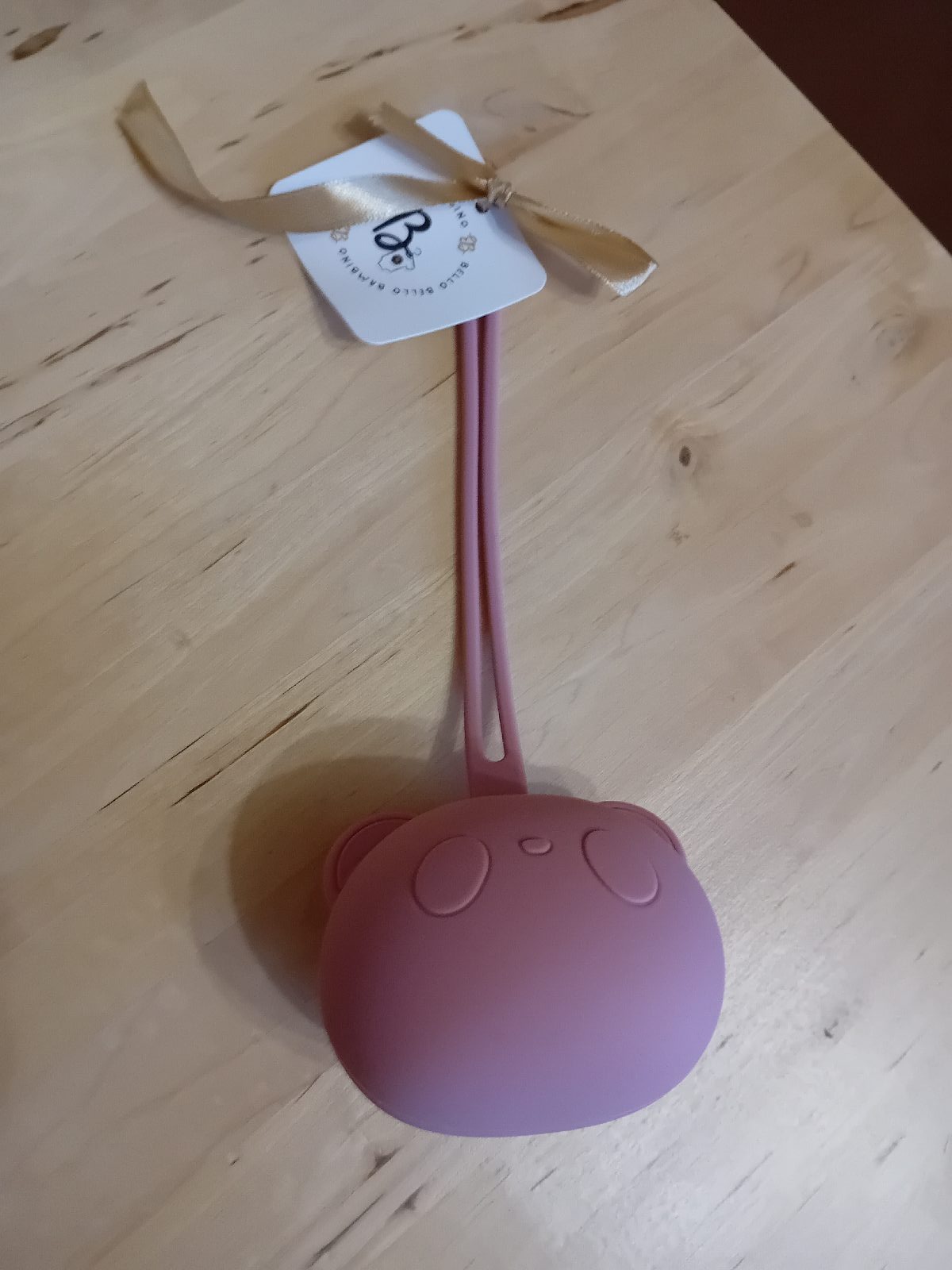 Silicone dummy holder pink