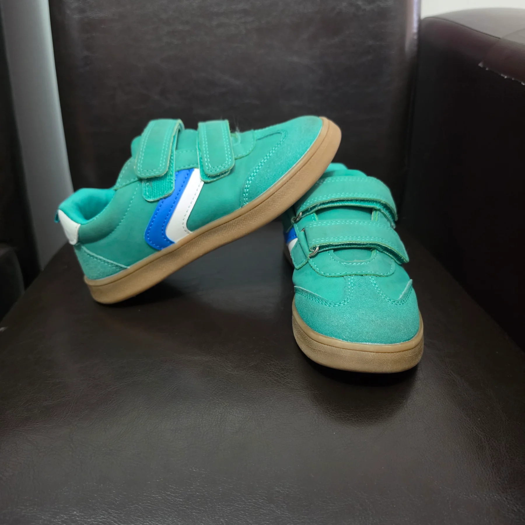 Kids Green Velcro Trainers – Good Condition  Like NewSize-12