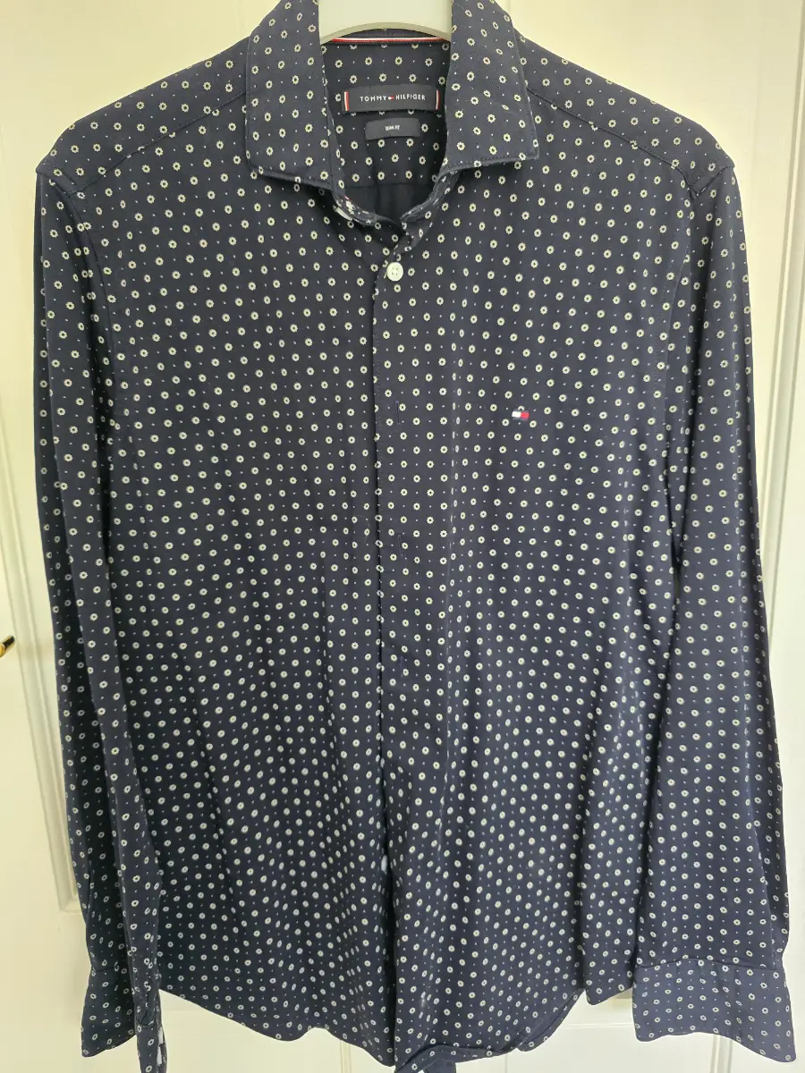 Tommy Hilfger mens shirt medium