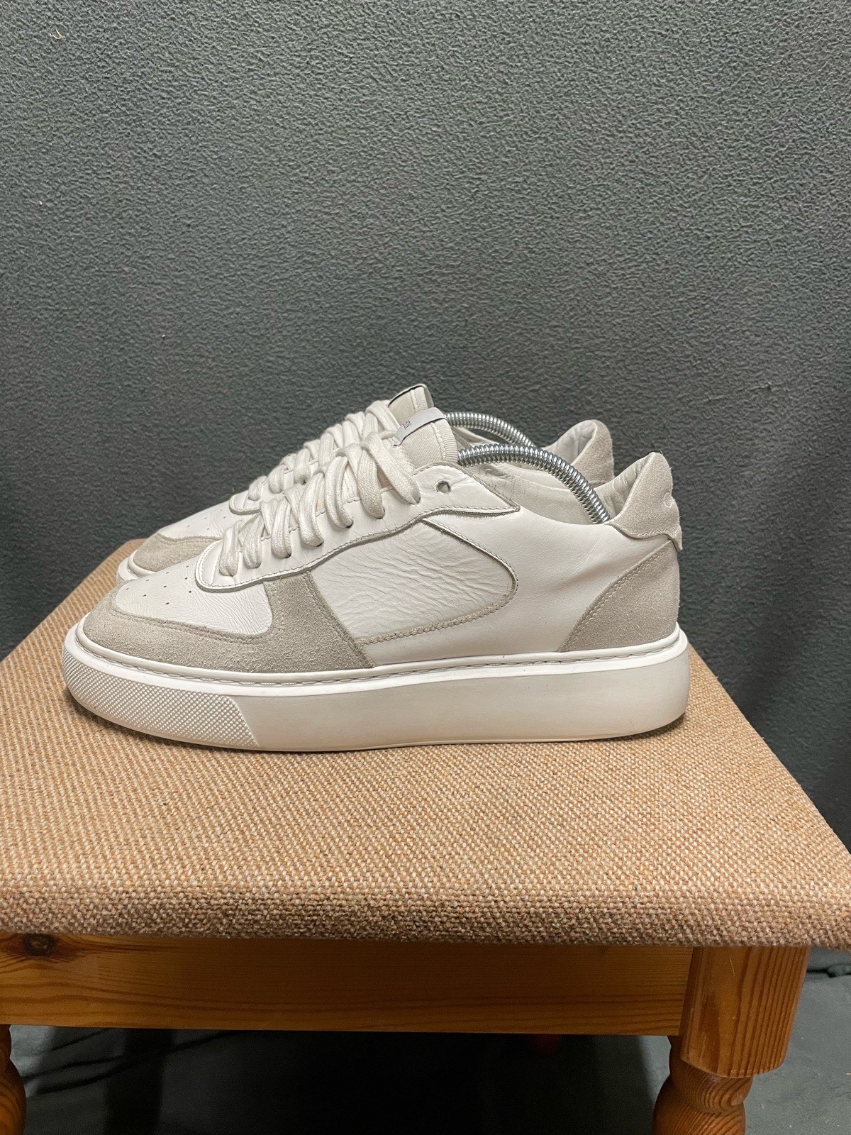 Cleens Court Trainers