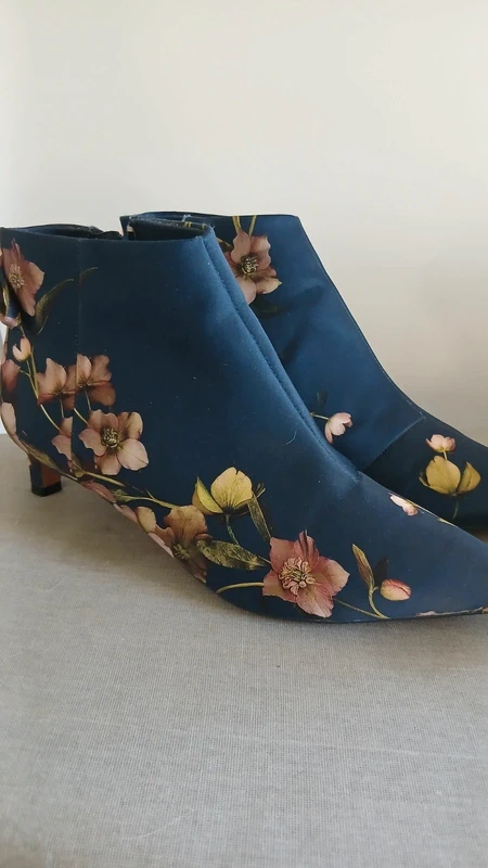 Stunning ankle boots, size eur40 - uk7