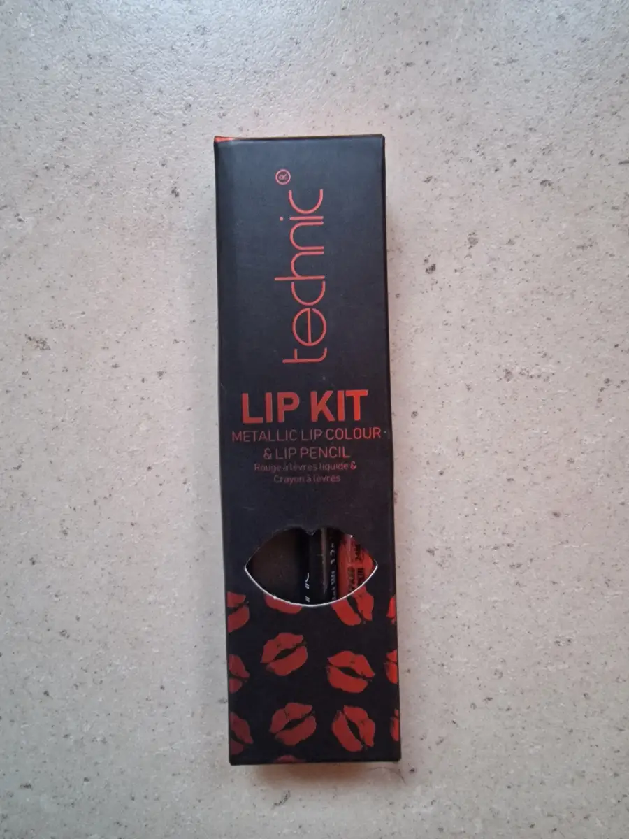 Technic Metallic Lip Kit in Spiced Pumpkin - New & Boxed