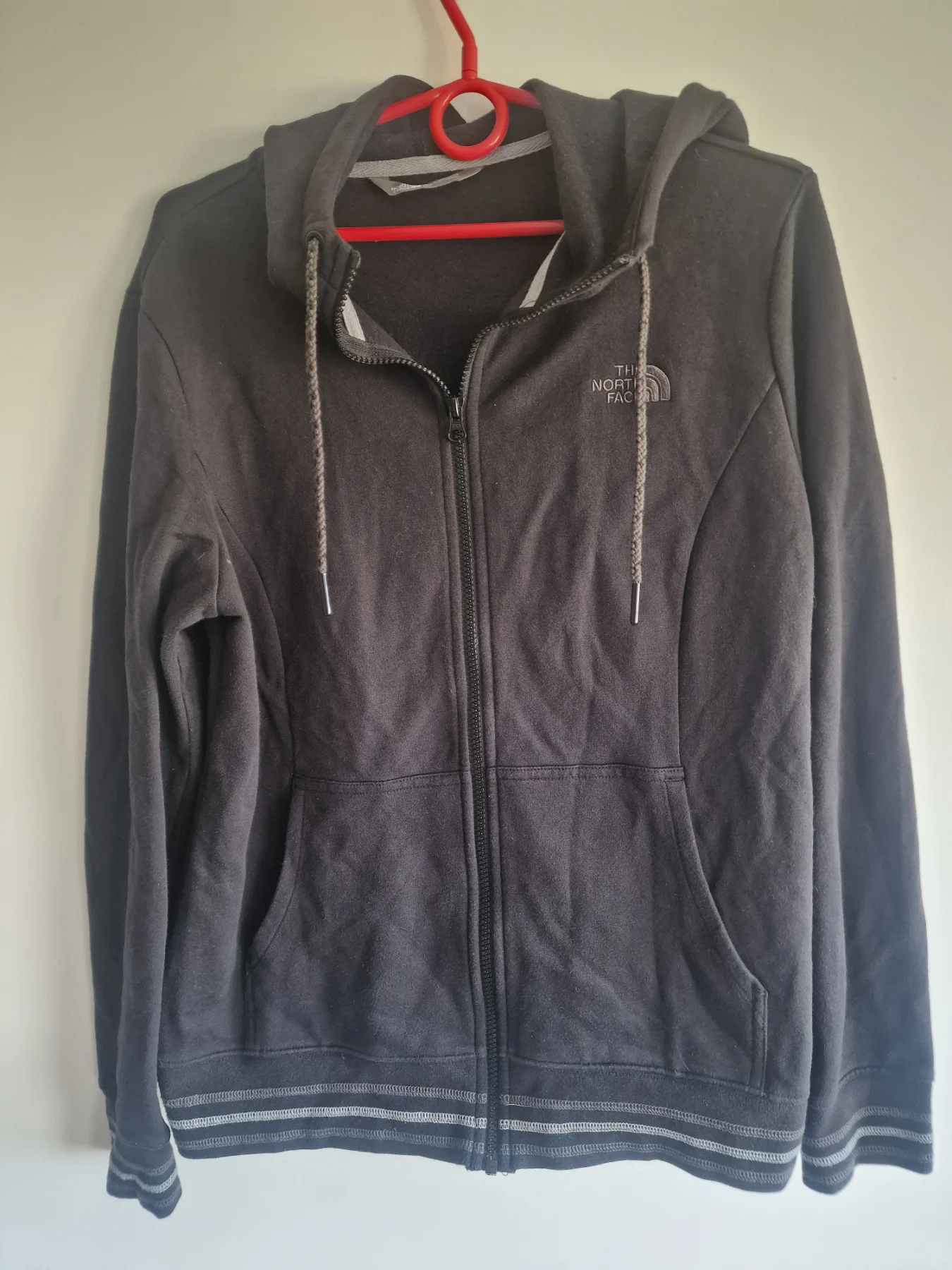 The North Face Women’s Black Zip-Up Hoodie – Size L