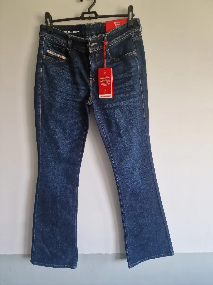 Diesel “1969 D-Ebbey” Low-Waist Bootcut Jeans - Brand New with Tags W28 L30