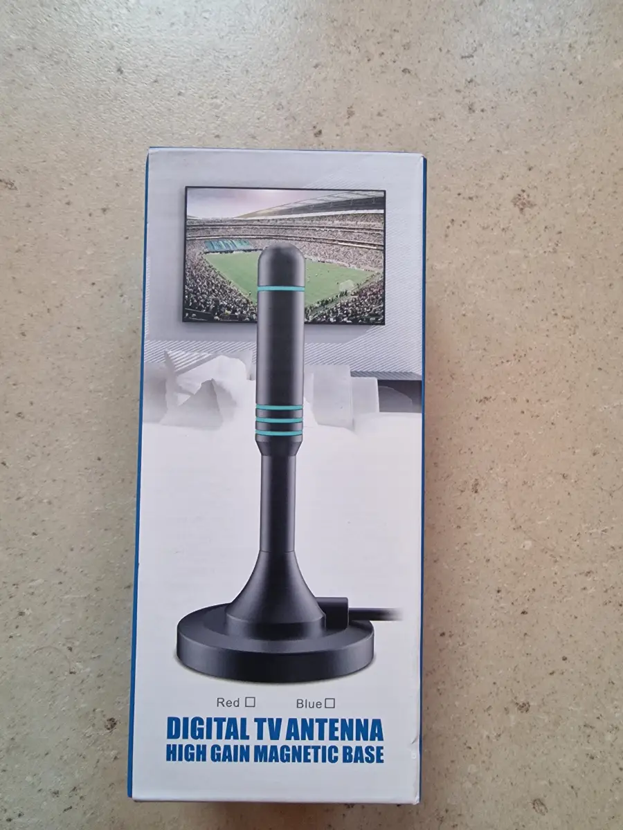 Portable Digital TV Aerial / Antenna with Magnetic Base (Indoor / Caravan / Camping)