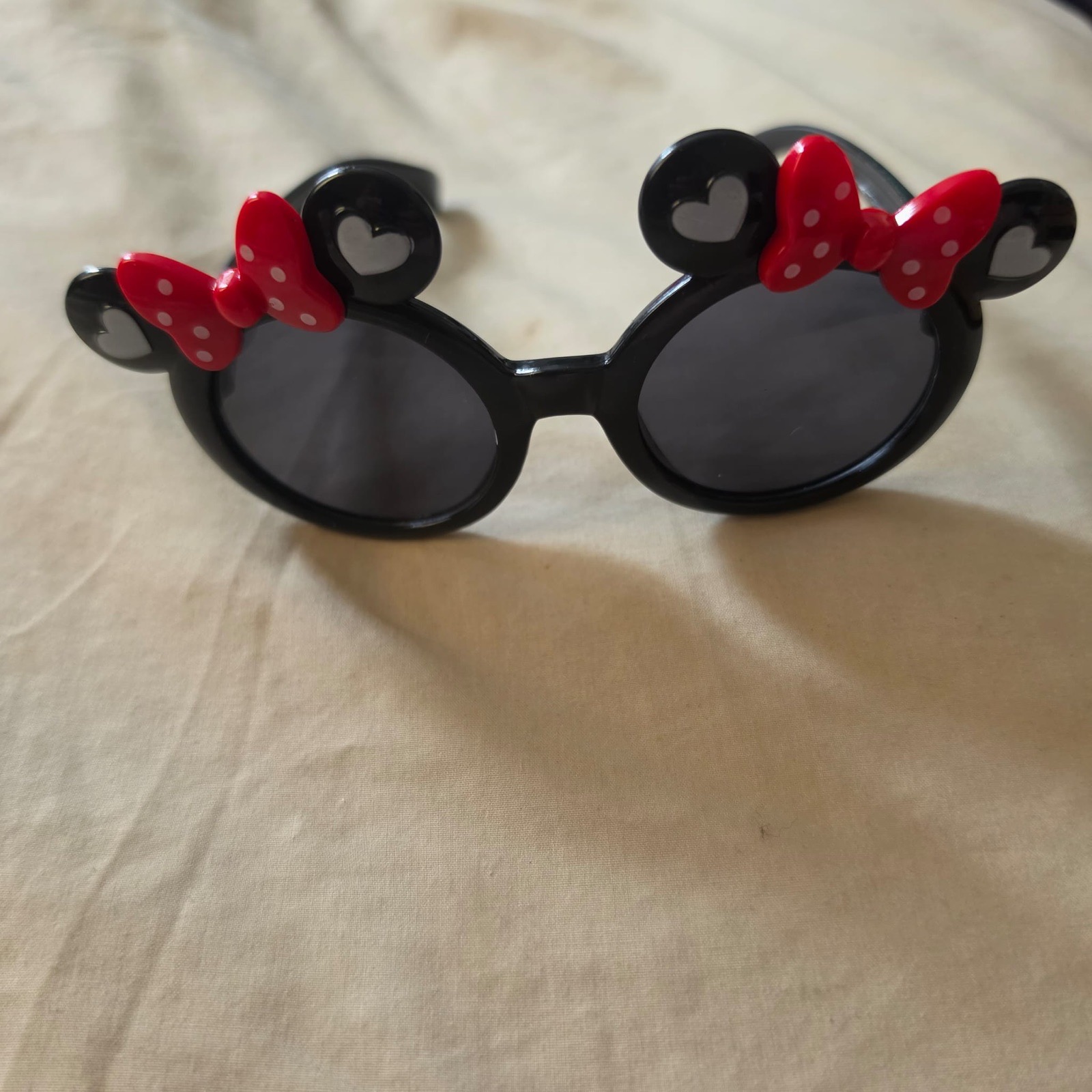 Black Red Mouse Ear Bow Novelty Sunglasses Heart Detail