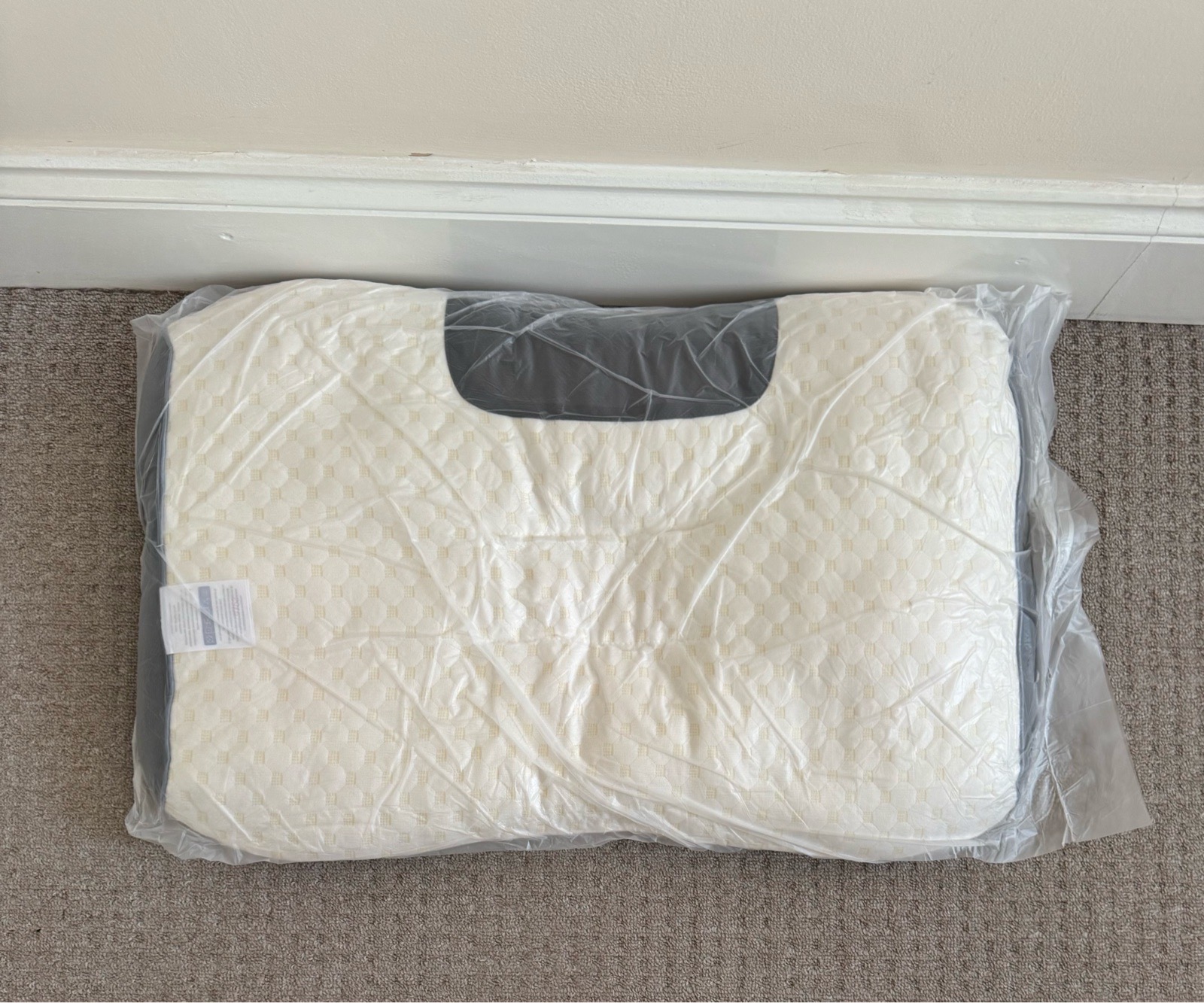 1 x Memory foam pillow