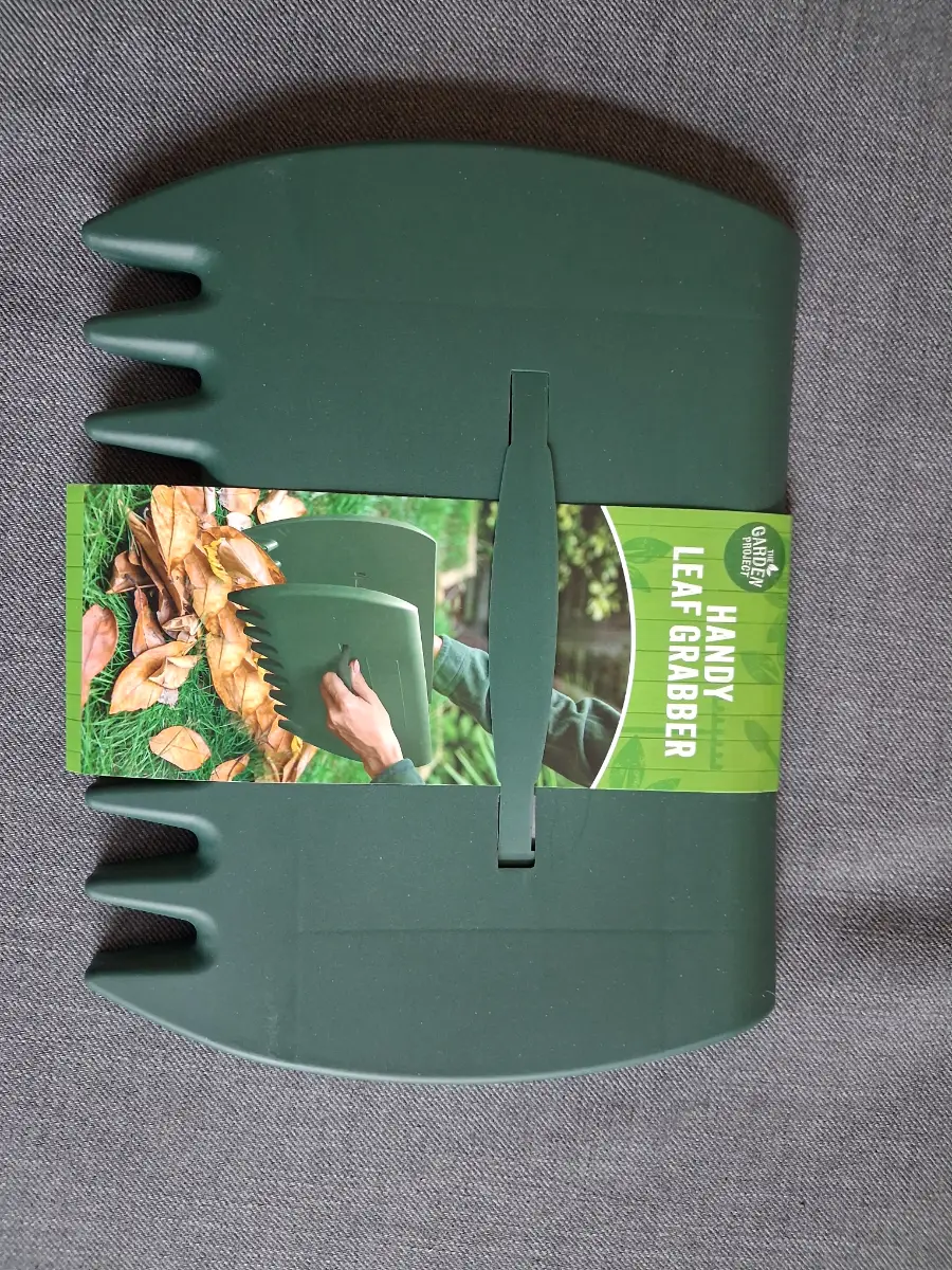 Garden Leaf Grabbers