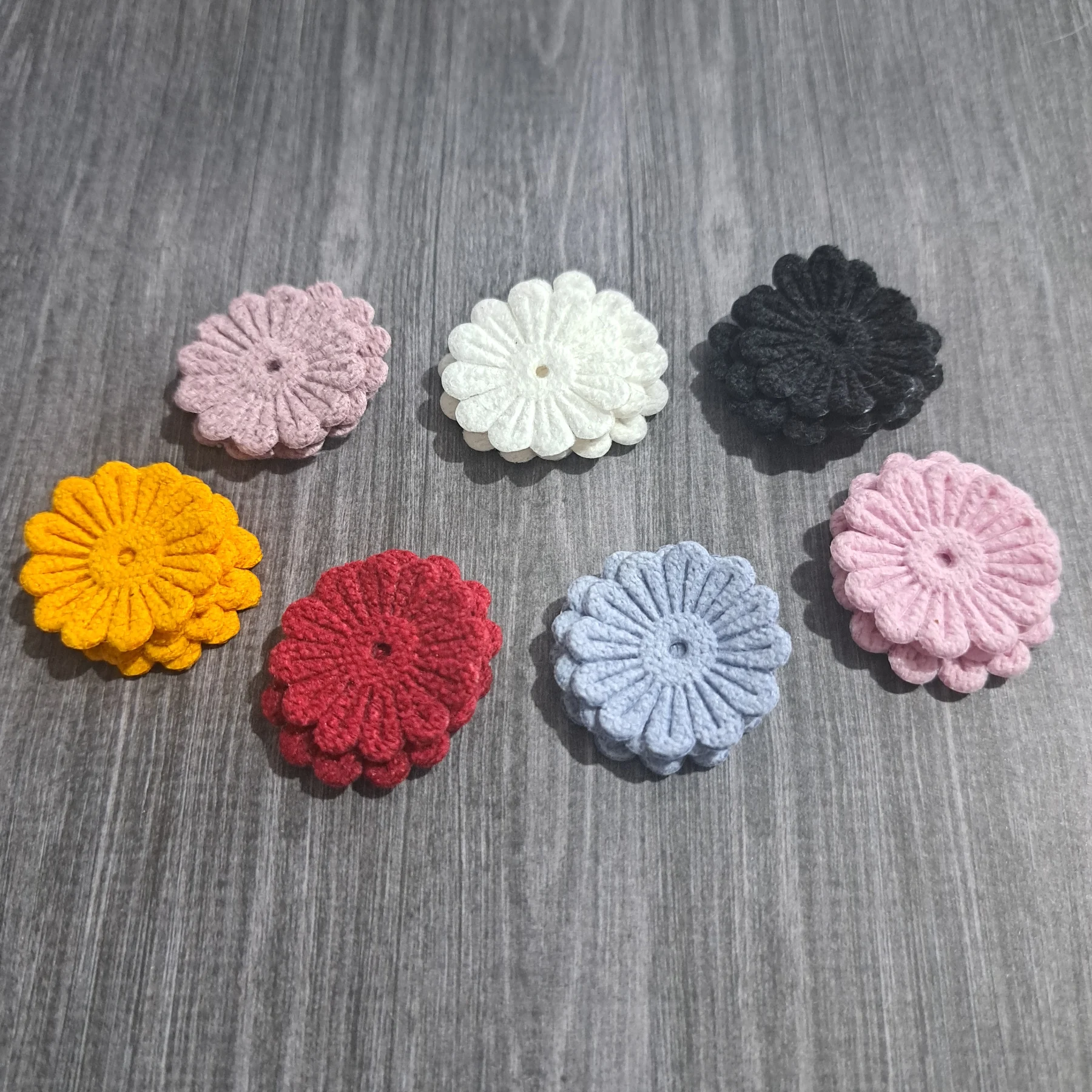 Soft craft flowers x 28