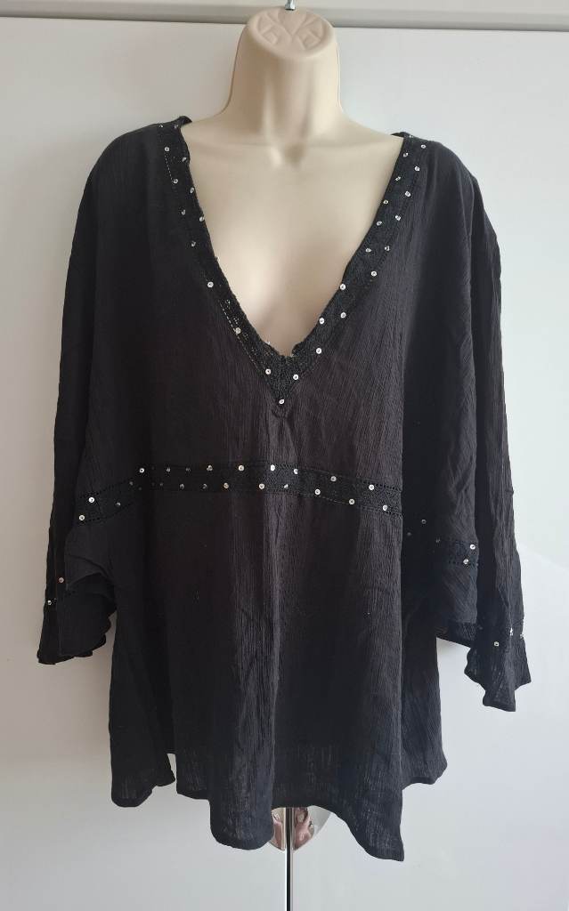 Black oversize batwing beach cover up size 20