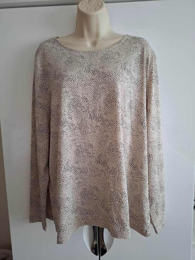 Beige print long sleeve slim fit stretch top size 24