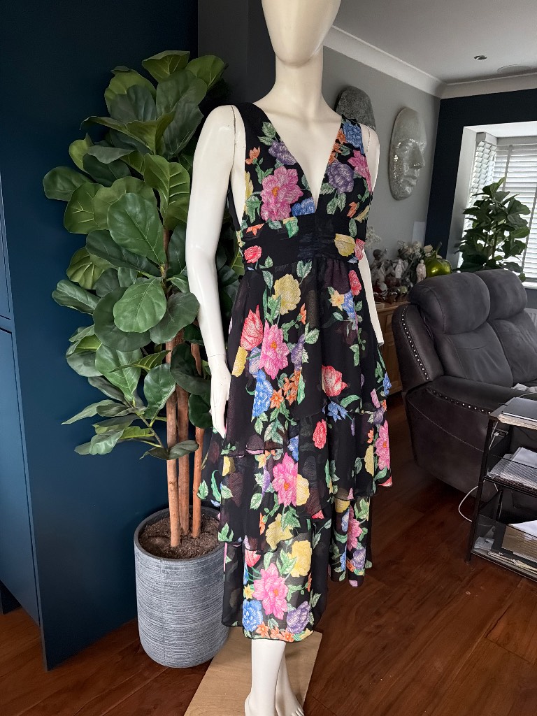 Topshop floral v neck floral layered dress Size 6