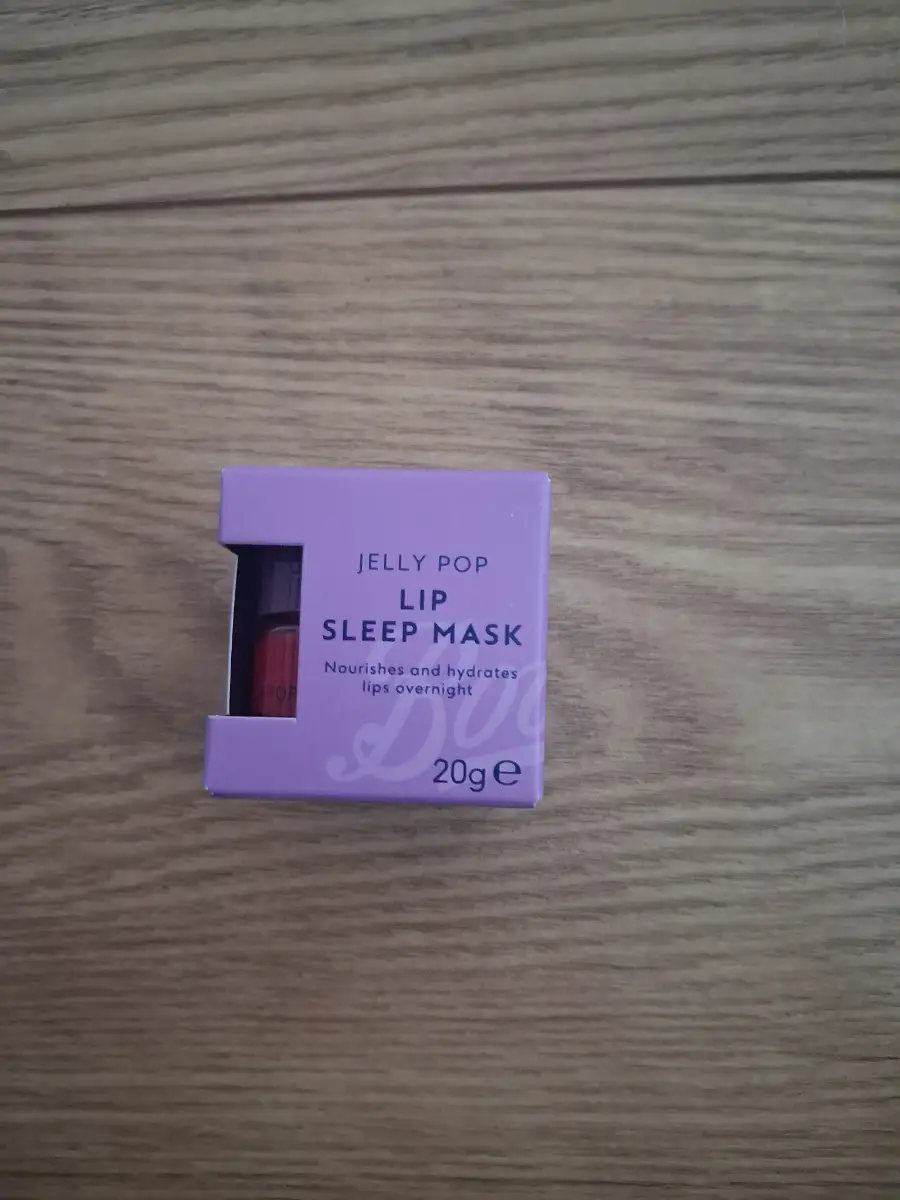 Lip mask