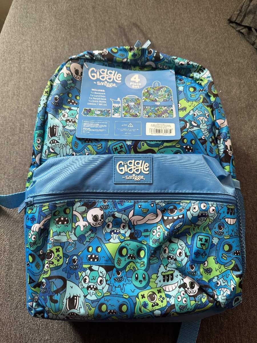 Smiggle 4 pieces bag set