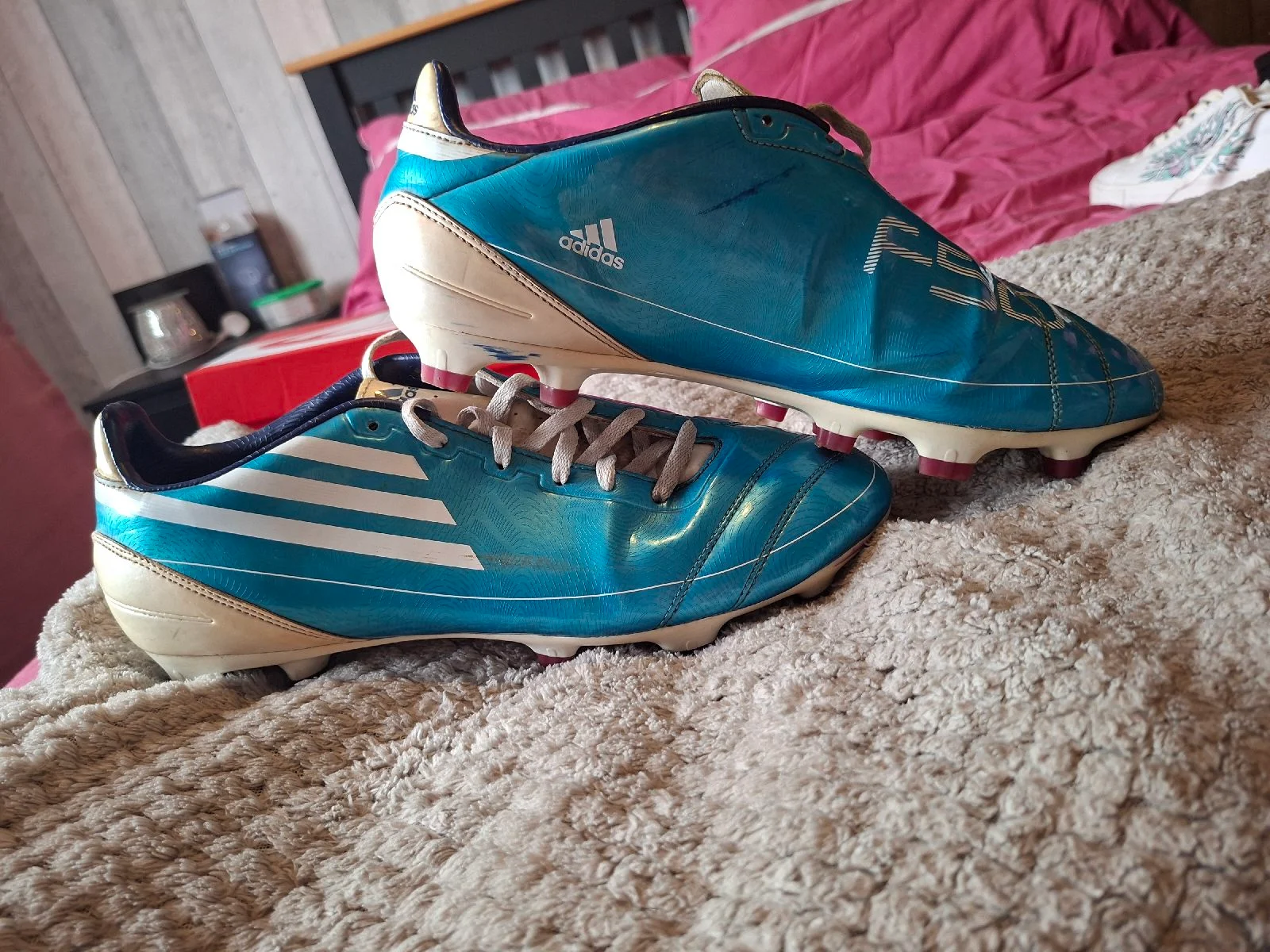 Vintage 2010 Adidas F10 FG Cyan