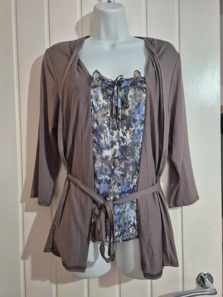 Womens 2 in 1 3/4 length sleeve y2k top size 14 petite