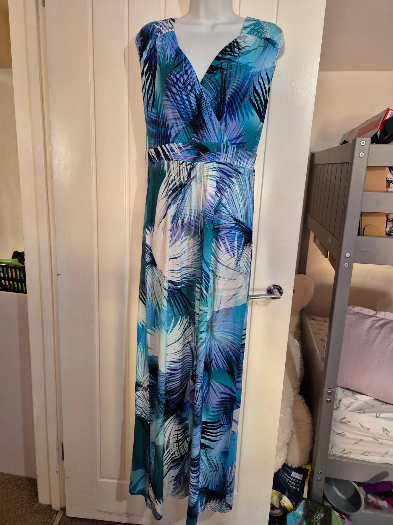 Womens size 10 short sleeve long dress