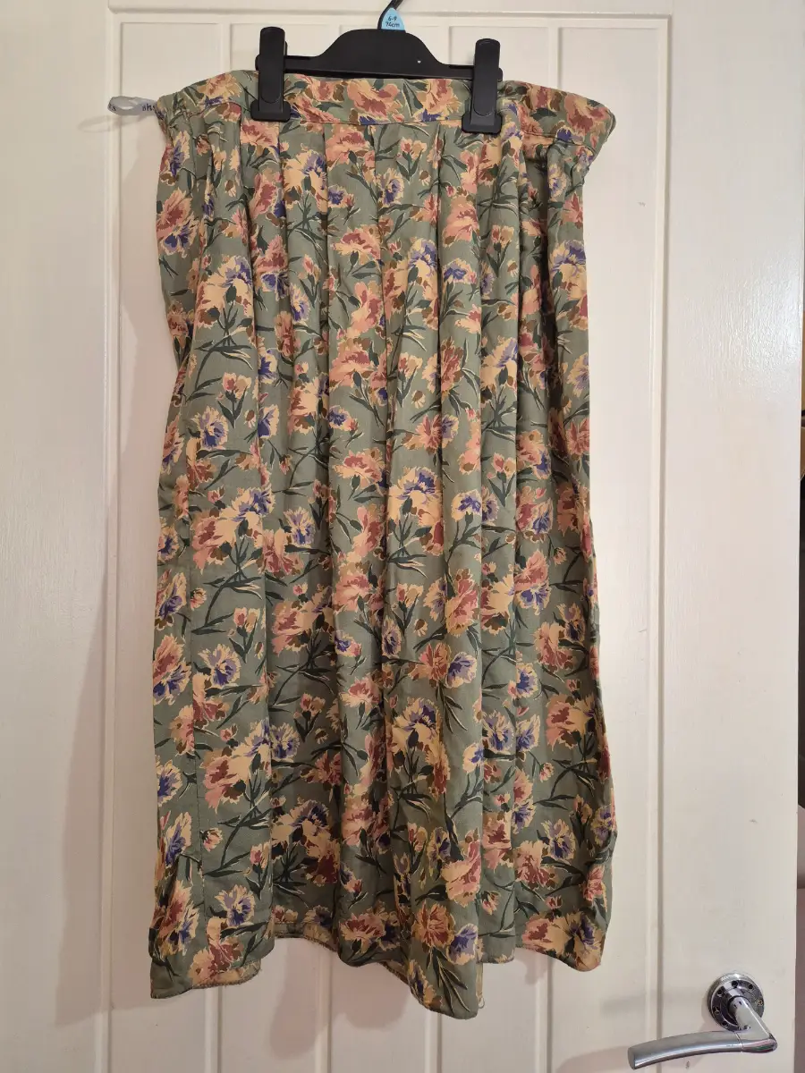 Womens maxi floral vintage skirt size 16