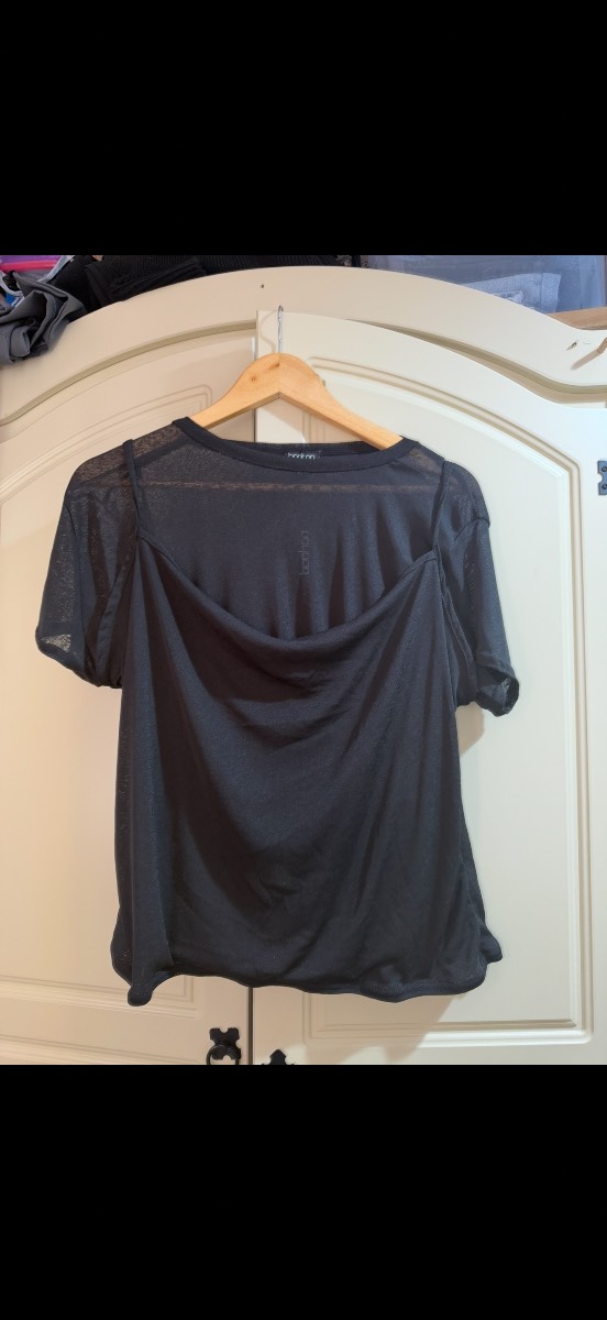Boohoo black 2 in 1 layered  top size 22