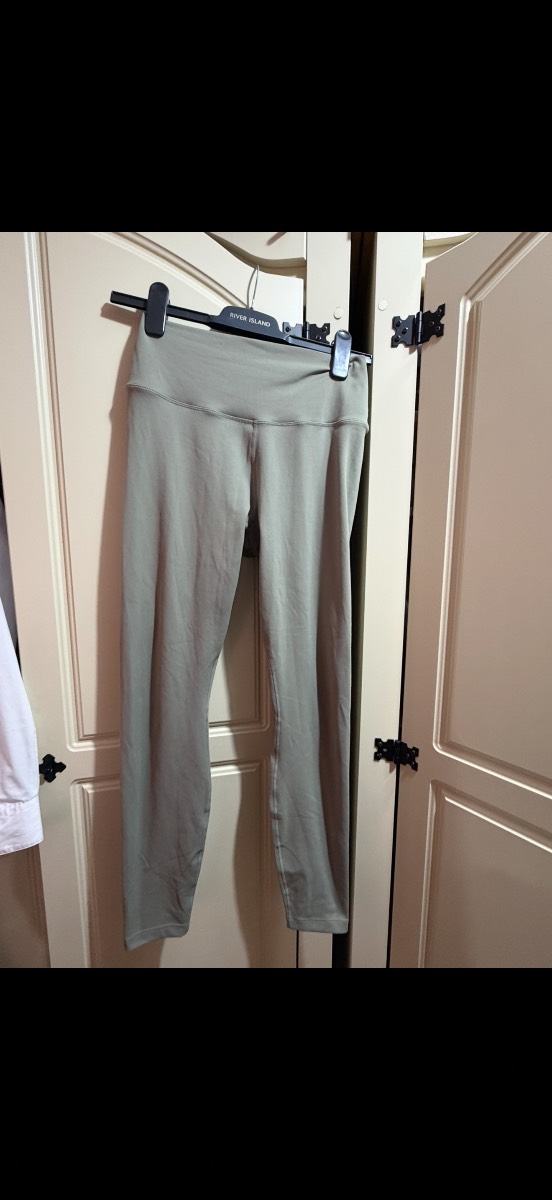 Nike sage green leggings size M