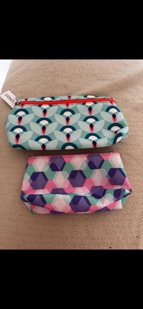2 x Clinique Makeup/Cosmetic Bags