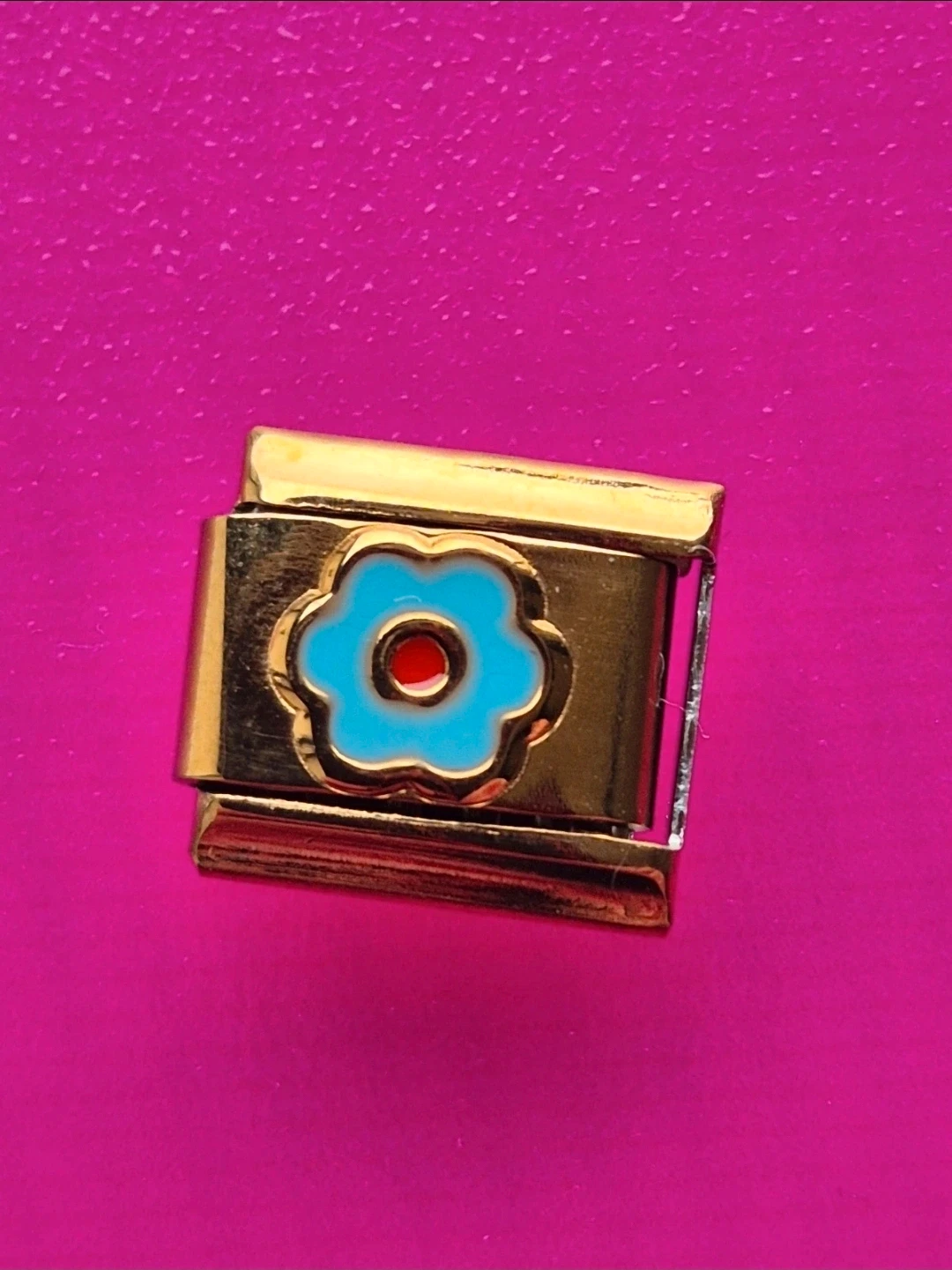 Flower charm link for a nomination bracelet blue red gold