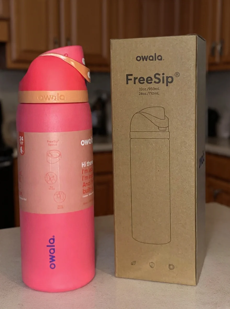 Owala freesip water bottel 32oz pink