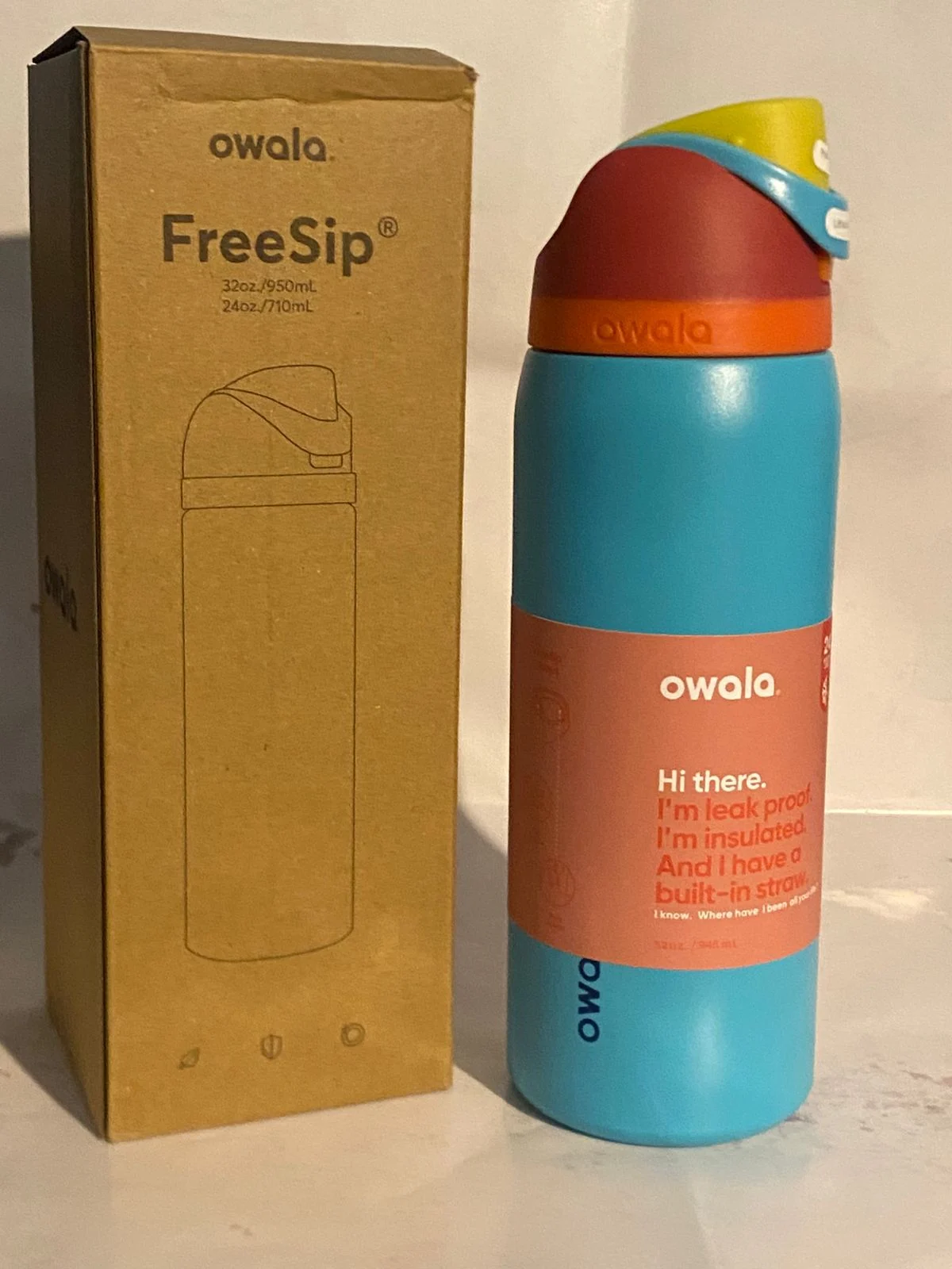 Owala freesip water bottel 32oz blue