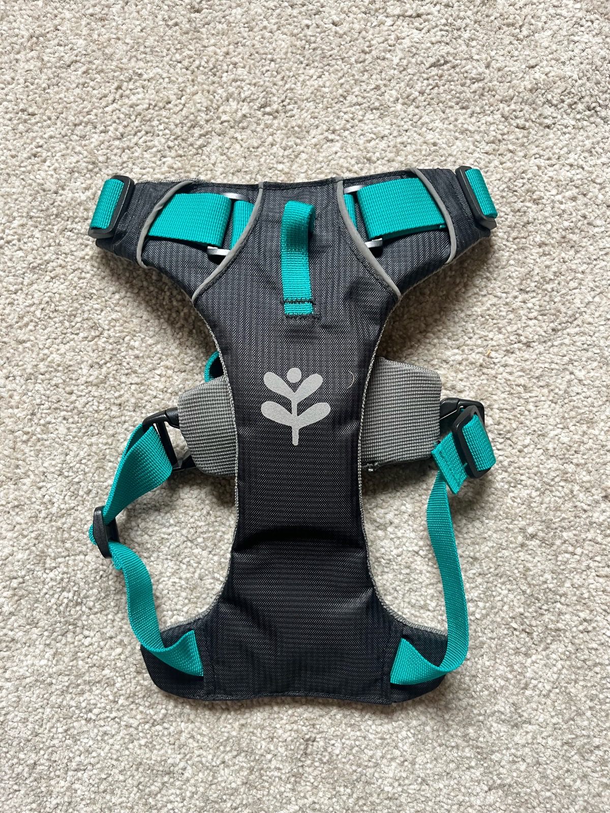 Sotnos Dog Travel Safety & Walking Harness - size XS
