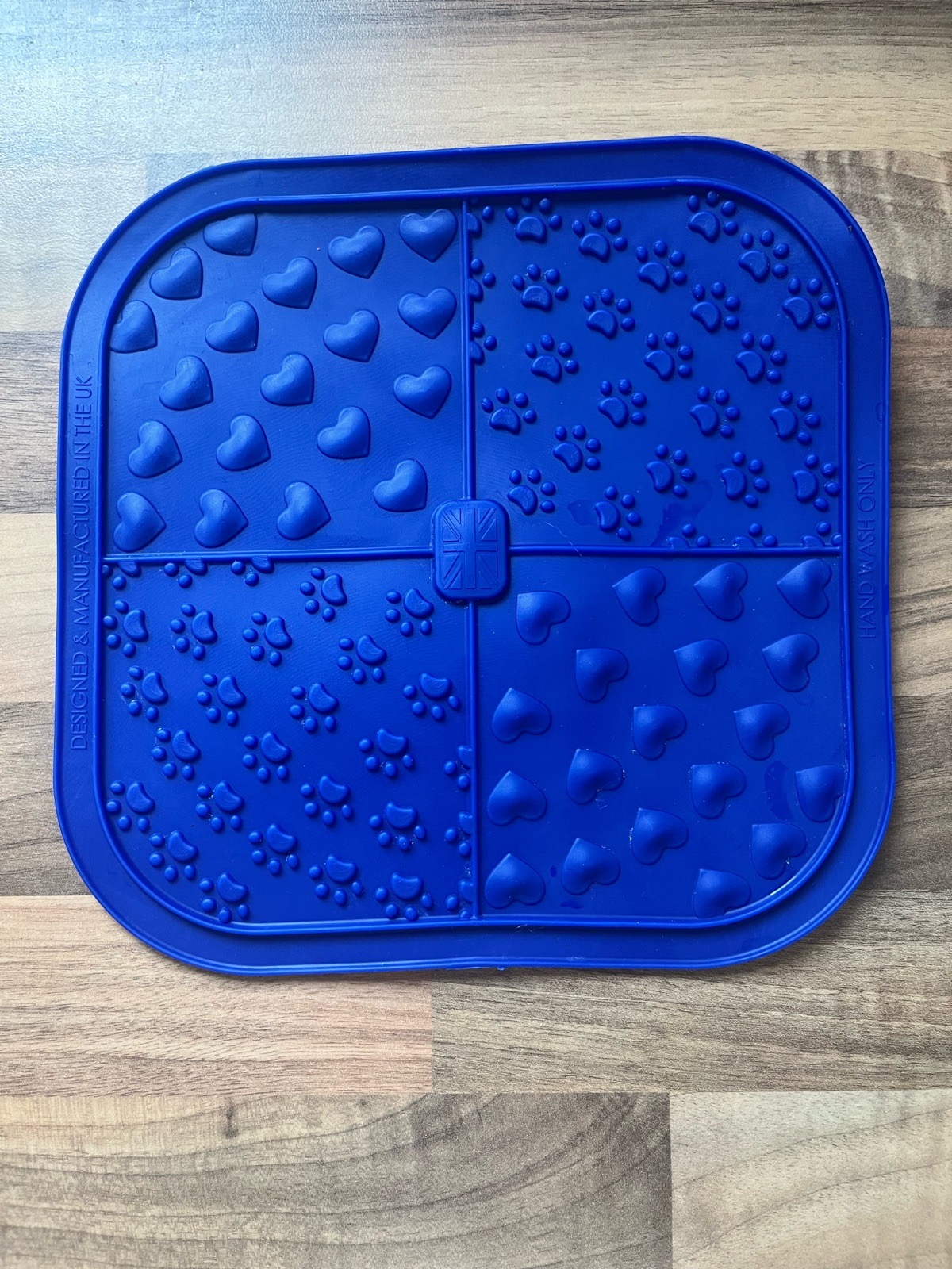 Blue Coloured Silicone Pet Slow Feed / Lick Treat Mat