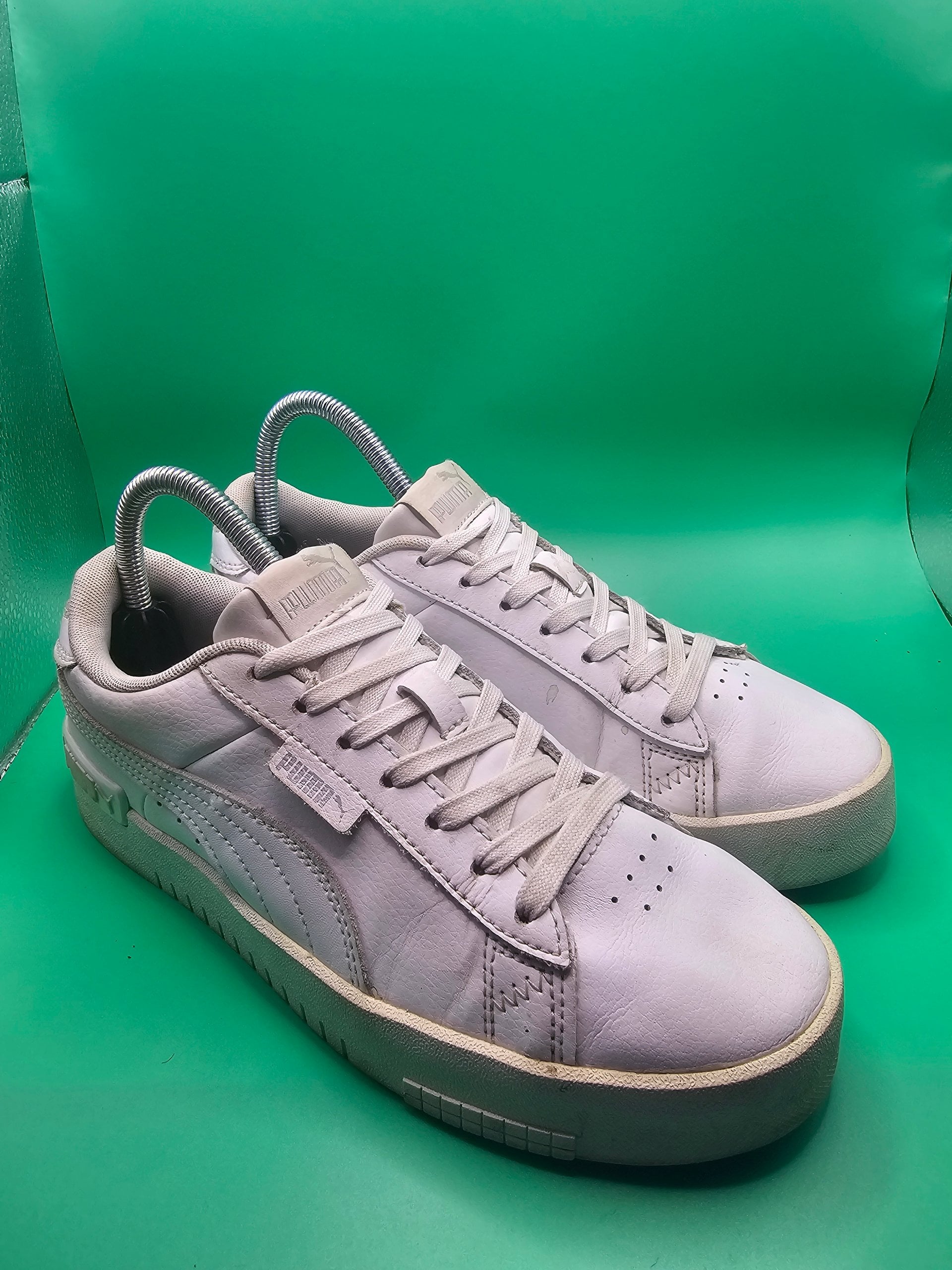 Puma White Low Top Sneakers Womans UK 5.5 Soft Foam Comfort