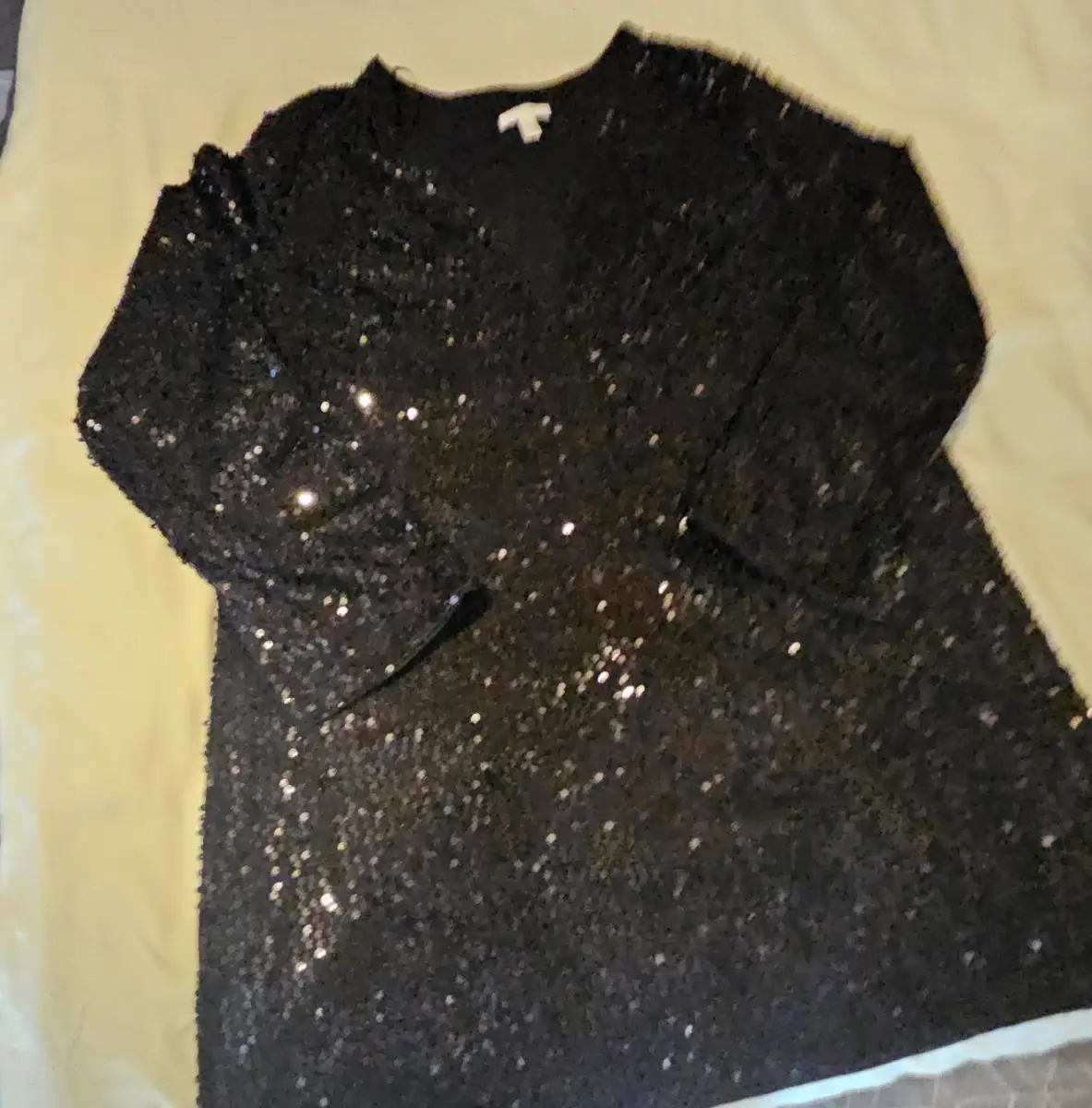 V neck sequin dress