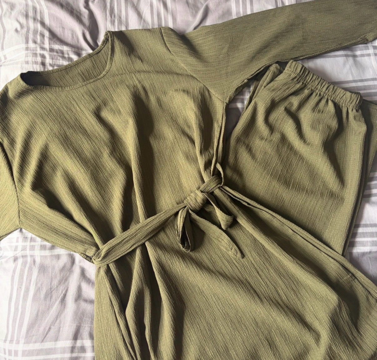 Two piece set