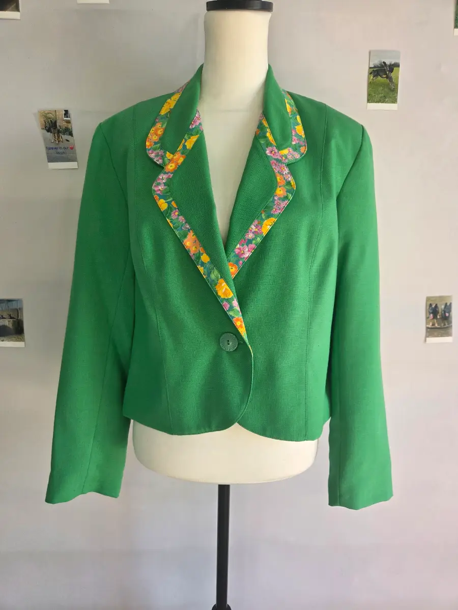 Richard Roberts Collection Vintage Green Cropped Blazer Jacket UK 14 Floral Trim Made in England